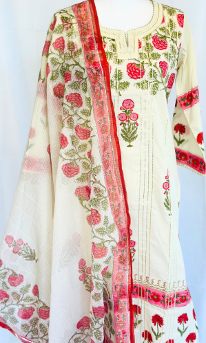 OFF WHITE KURTA SET WITH PRINTED KOTA DORIA DUPATTA